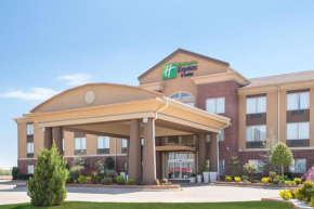 Holiday Inn Express and Suites Hotel - Pauls Valley, an IHG Hotel
